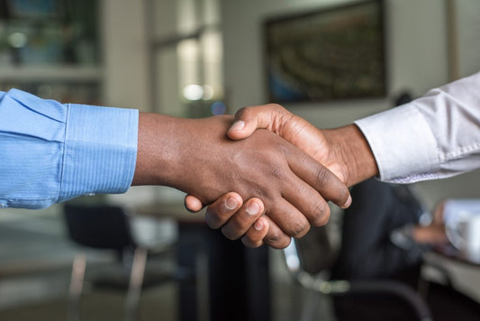 Maintaining a Strong Relationship With your Vape Supplier: Best Practices for Long-Term Success